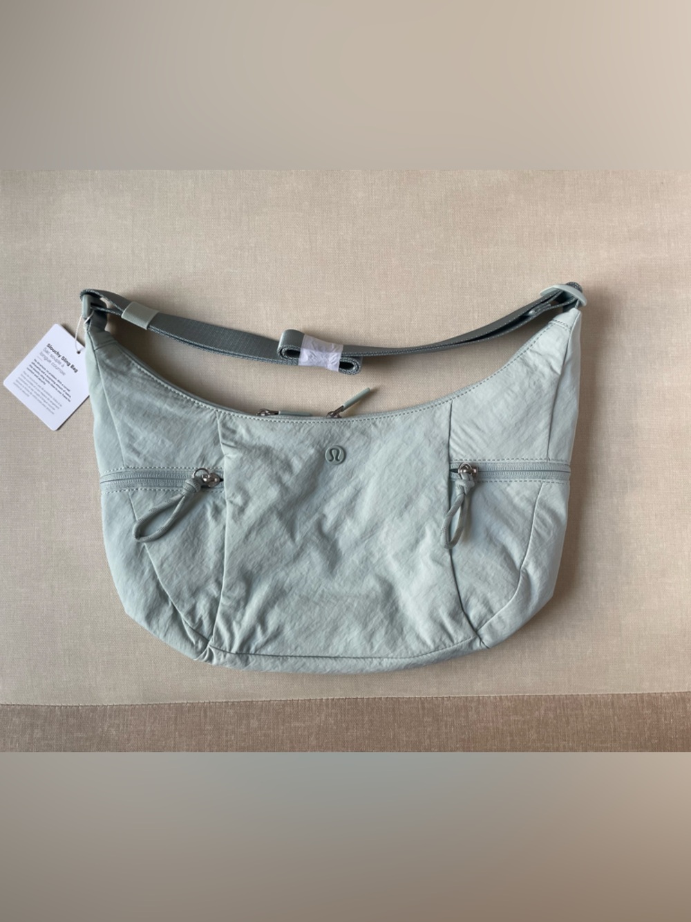 Lululemon Slouchy Sling Bag 6L - Pelican